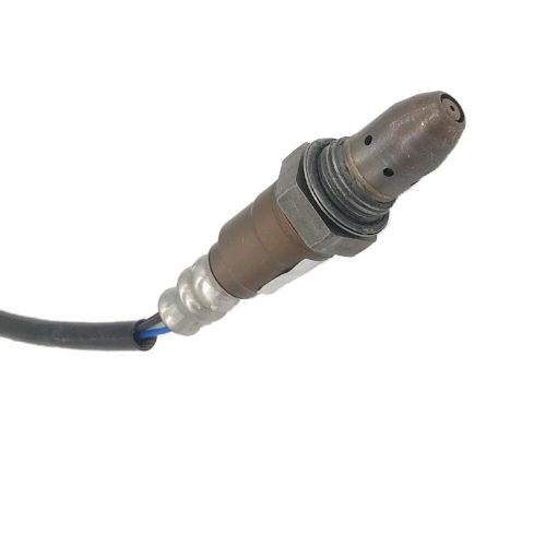 Oxygen sensor with hex-shaped metal body and threaded mounting section