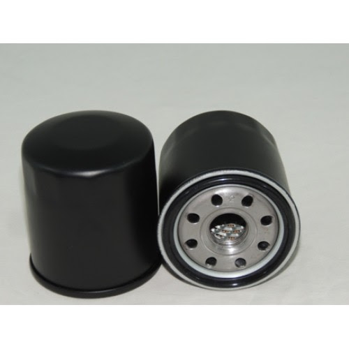 Spin-on oil filter with cylindrical metal body and threaded base plate for Toyota Vios engine