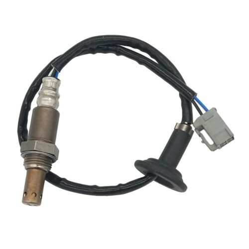 Downstream oxygen sensor with compact metal body and short threaded mounting section