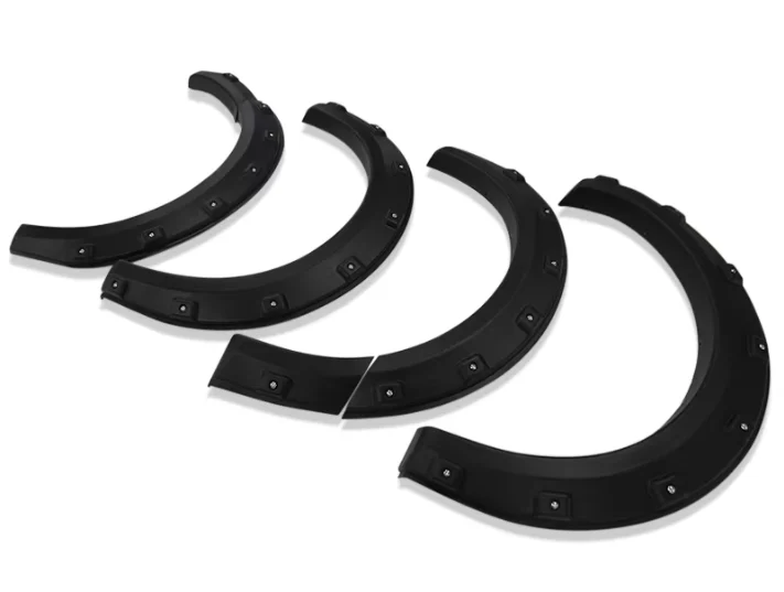 GWM Cannon fender flare 5006100XPW61A, showing black curved plastic wheel arch trim pieces with evenly spaced mounting holes.